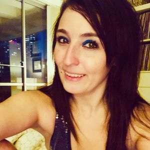 Meet your Posher, Sissy